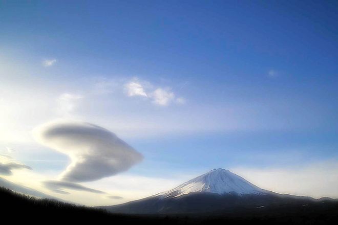 Meteorologists pinpoint factors for cloud types above Mt. Fuji