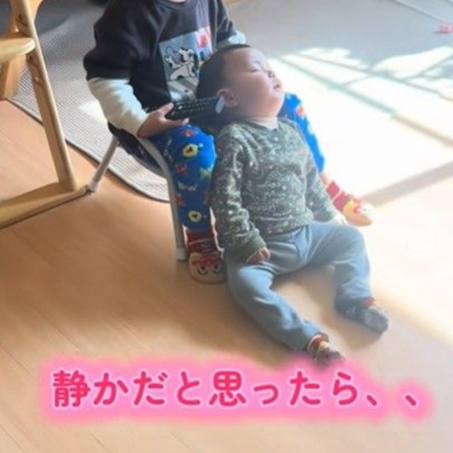 静かだと思ったら…ママもビックリ（提供：@soda_family5さん）
