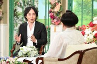 「徹子の部屋」   黒柳徹子(右)、秋川雅史＝テレビ朝日提供