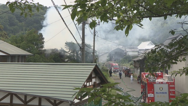 火事の現場　岡山市中区沢田　午前10時ごろ