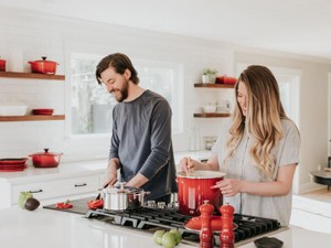トントン拍子に進む彼と「初めて」と何度も笑い合う新生活が始まった