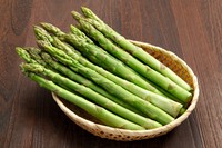 アスパラガスを冷蔵で1週間保存するには？※画像はイメージです（Caito/stock.adobe.com）
