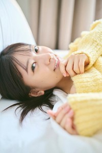 【オールアザー版】鈴原希実 1st写真集「 届け」掲載カット（撮影／熊木優）