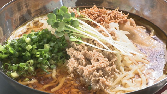 中太ちぢれ麺がツルツルモチモチ　ゴルフ練習場で味わえる冷やし醤油ラーメン　香川【ほっとマルシェ】