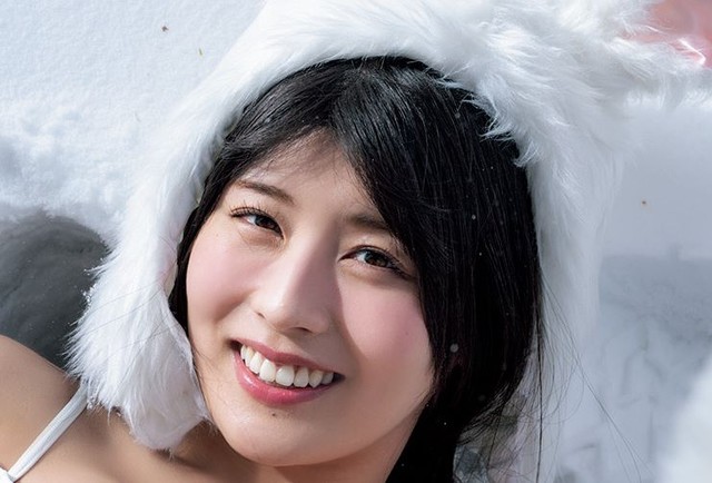 ちとせよしの「週刊 SPA!」（扶桑社）2025年3月11・18日合併号より＝撮影／佐藤佑一 ヘアメイク／mahiro スタイリング／工藤さえ