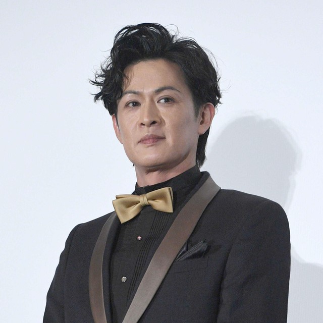 俳優の新納慎也さん（2024年撮影）