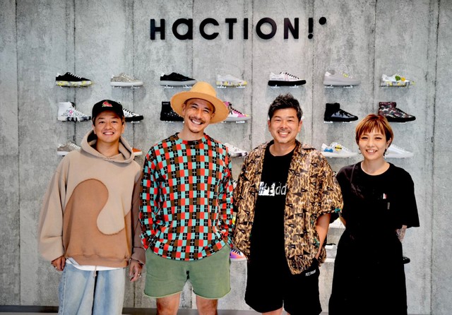 「近藤岳登さん×HaCTION!×GoodWood」トリプルコラボスニーカー「金継ぎ」を制作したメンバーたち（提供画像）