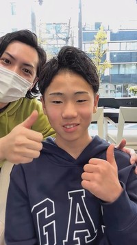 サイドをすっきりとさせたアップバングスタイル／投稿主さん提供
