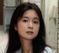 『真田まことファースト写真集 スペルバウンド』（撮影：野澤亘伸）