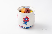 ミャクミャク、人気駅弁「ひっぱりだこ飯」とコラボ 先行販売