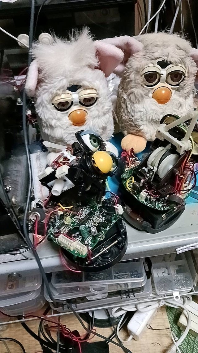 ファービーの修理も多いそうです