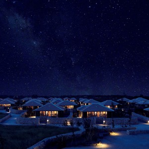 星のや竹富島伝統と静寂が織りなす、島時間の贅。