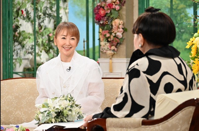 「徹子の部屋」 黒柳徹子(右)、東ちづる＝テレビ朝日提供