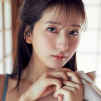 「週刊SPA!」（扶桑社）2025年4月15日発売号に登場した斉藤里奈＝撮影／唐木貴央、ヘアメイク／新井祐美子、スタイリング／八杉直美