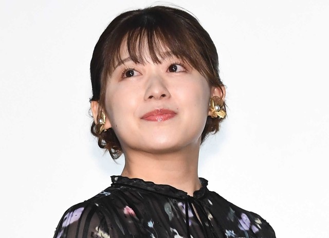 尾崎里紗アナウンサー