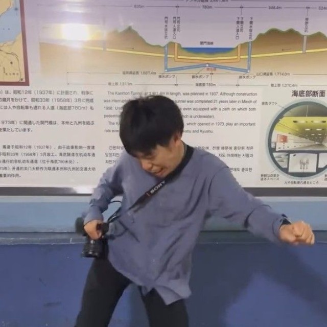 運動が苦手ながらも頑張る旦那／バンストーリーさん（@vanstory_trip）提供