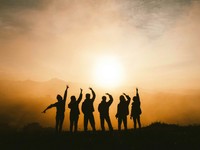 歌って踊って声が枯れるまで。汗が努力と本気の証だった夏の日々