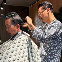 「自分でお店出した時は切らせてね」という約束を果たし、自信溢れるスタートを切れた／早川さん（@mc_nikotama_dynamite）提供