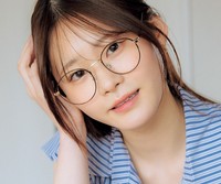 野村るなさん（撮影／友野雄　ヘアメイク／ムロゾノケイト（GiGGLE）　スタイリング／春原愛子）