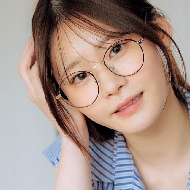 野村るなさん（撮影／友野雄　ヘアメイク／ムロゾノケイト（GiGGLE）　スタイリング／春原愛子）