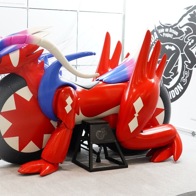 「東京モーターサイクルショー2026」で特別展示されたコライドン