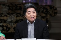 「カンブリア宮殿　村上龍＆小池栄子 卒業スペシャル」に出演した作家の村上龍さん（テレビ東京公式X、3月26日の投稿から）
