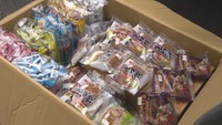 保健所の職員に感謝を　岡山・瀬戸内市の駄菓子販売店からお菓子の贈り物