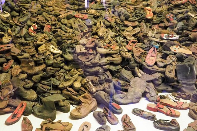 死の沈黙 totenstill 写真集 アウシュビッツAuschwitz Scrapbooks from Hell: The Auschwitz Albums (TV Movie 2008