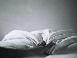 先に寝ちゃうんだ。もう恋人じゃない彼が隣で穏やかな寝息を立てる夜