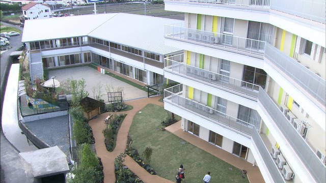 ふれあいでリハビリ効果大　保育園と介護老健の一体化施設が開設　岡山市