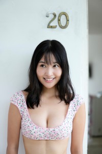 南みゆかの写真集「à la mode」より＝撮影：LUCKMAN