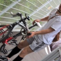 動物愛護ボランティアとして活動する高沢守さんを襲撃した男（高沢さん提供）