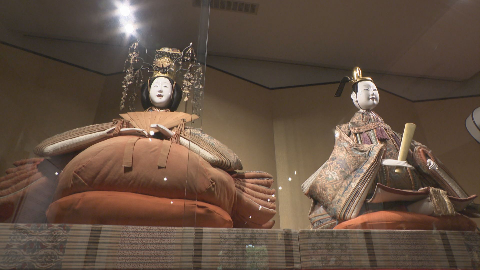 歴史あるひな人形や装飾品など約200点 重要文化財・旧野﨑家住宅で展示