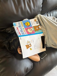 宿題中に“現実逃避レベル100”の娘さん。思わず笑ってしまう日常の一コマ／現役保育ママ3939さん（@hoikumama_3939）提供