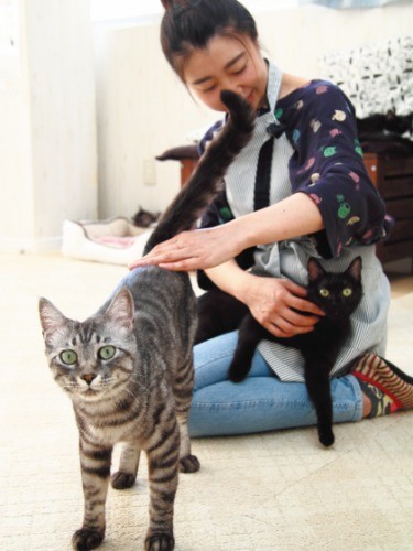 田中さんとペッパー（左♂）、タント（♂）