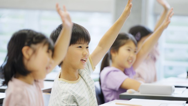 戸惑う新任教師を支えてくれたのは、教室の子どもたちだったという
※画像はイメージです（folyphoto/stock.adobe.com）