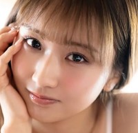 森脇梨々夏写真集『りりちゃんち』撮影：LUCKMAN