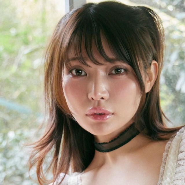 似鳥沙也加（提供／週刊SPA!編集部　撮影／彦坂栄治　ヘアメイク／エノモトマサノリ　スタイリング／八杉直美）