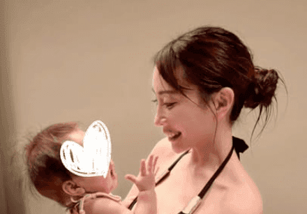 森咲智美のインスタグラム（＠morisakitomomi）より