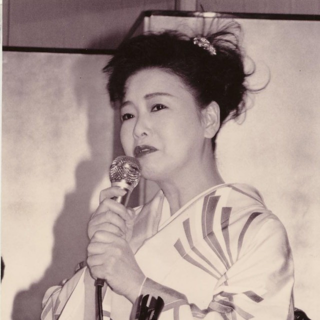 中村美律子=1998年