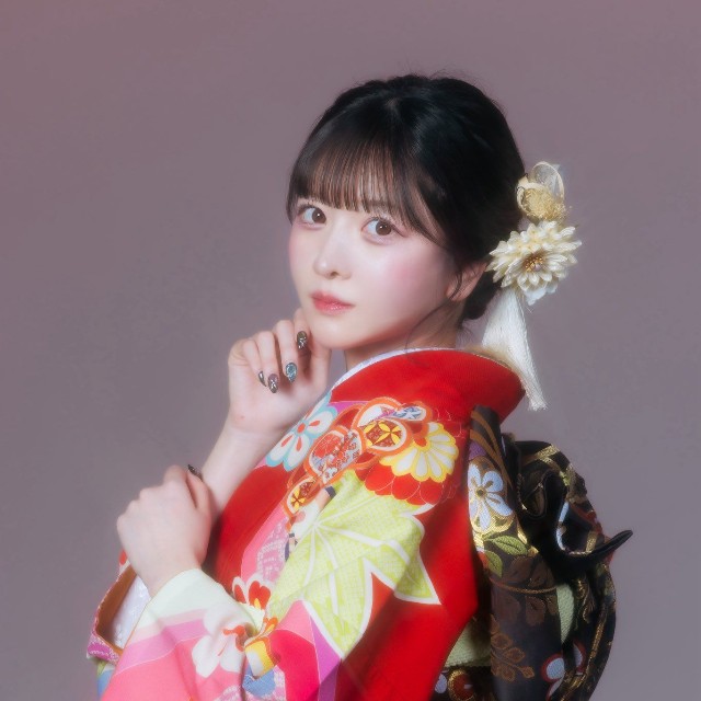 4人組アイドルグループ「yosugala」の君島凪さん（本人の公式Xから）