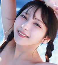 十味（撮影：中山雅文　ヘアメイク：塩田結香（JULLY）　スタイリング：工藤沙恵（ミタケイショウ））