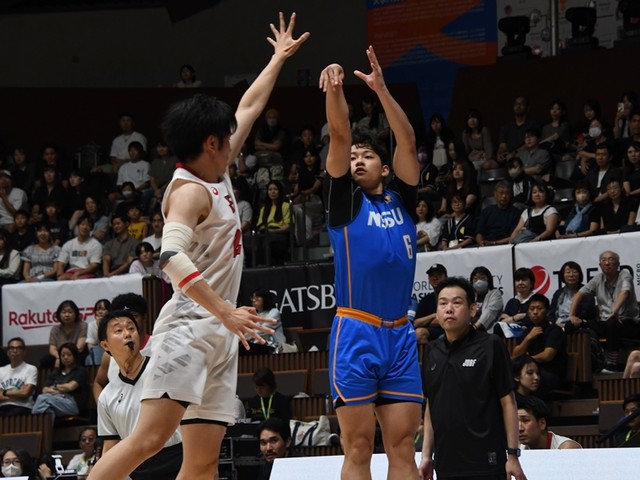 バスケ - 【写真】「WUBS2025」に出場した日本体育大と学生選抜の戦い