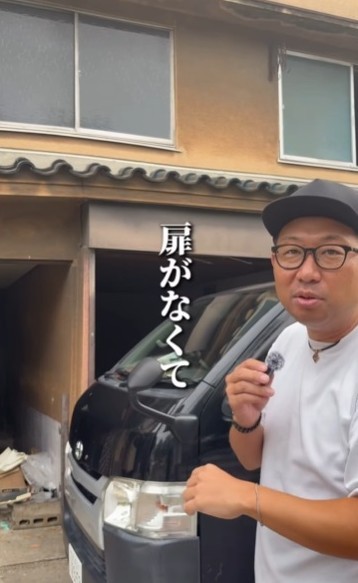 部屋に通じる扉がない！（桑原さん提供、Instagramよりキャプチャ撮影）