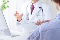 心療内科での診察で…（琢也 栂/stock.adobe.com）※画像はイメージ