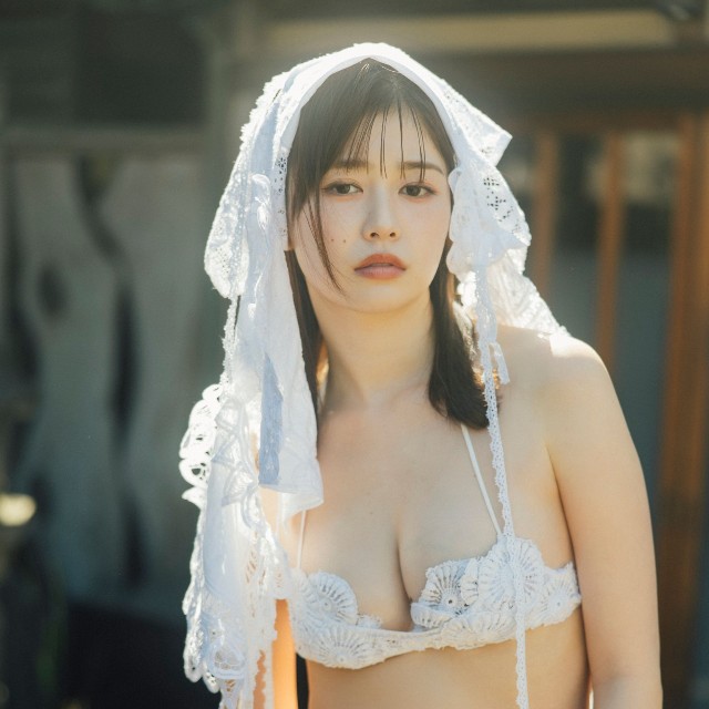 冴木柚葉「BLT MONSTER Round 8」（東京ニュース通信社刊）撮影／横山マサト