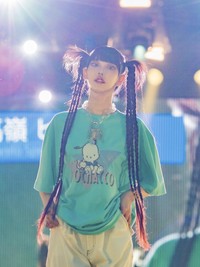 「令和のバズ女王」人気コスプレイヤーの高嶺ヒナ