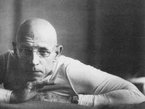 ミシェル・フーコーの、〈知〉の頂点に立つコレージュ・ド・フランスにおける講義（講座名・思考諸体系の歴史）の貴重な記録