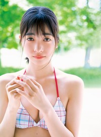 「週刊少年マガジン」（講談社）2025年7月30日発売号に登場した今森茉耶＝撮影／細居幸次郎、スタイリング／ melon、ヘアメイク／佐藤ありさ、コーディネート／福澤卓弥、デザイン／松本麻実（GROSVENOR design.）、撮影協力／ Hostel ＆ Bar CAMOSIBA