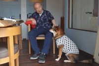 デイサービス『南武庫茶寮』で癒しの存在となっているふたばちゃん